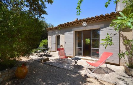 G&icirc;te n&deg;13G190430 Eygali&egrave;res - Bouches-du-Rh&ocirc;ne - La maison