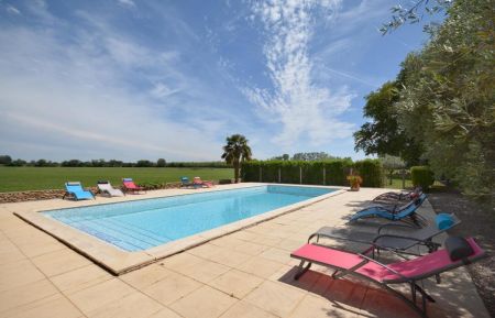 G&icirc;te n&deg;13G950411 Saint-Martin-de-Crau - Bouches-du-Rh&ocirc;ne - Photo_2