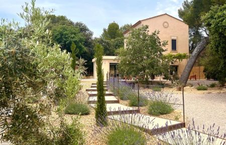 G&icirc;te n&deg;13G202462 Salon-de-Provence - Bouches-du-Rh&ocirc;ne - photo