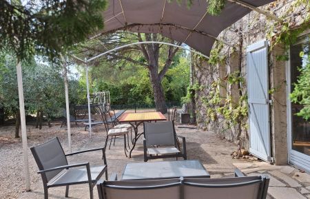 GRAND ESPACE CLOTURE COTE SOLEIL LEVANT Gîte n°13G910835 Arles - Bouches-du-Rhône - GRAND ESPACE CLOTURE COTE SOLEIL LEVANT