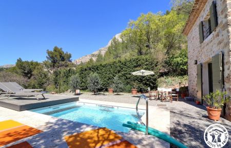 G&icirc;te n&deg;13G202628 Saint-Antonin-sur-Bayon - Bouches-du-Rh&ocirc;ne - photo