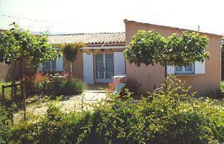 G&icirc;te n&deg;84G2038 B&eacute;doin - Vaucluse - photo