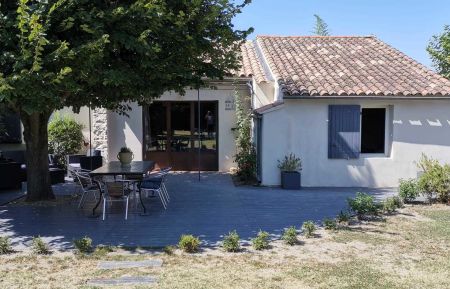 G&icirc;te n&deg;84G2841 Pernes-les-Fontaines - Vaucluse - photo