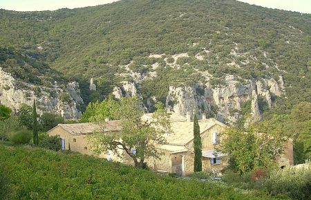G&icirc;te n&deg;84G2960 Suzette - Vaucluse - photo