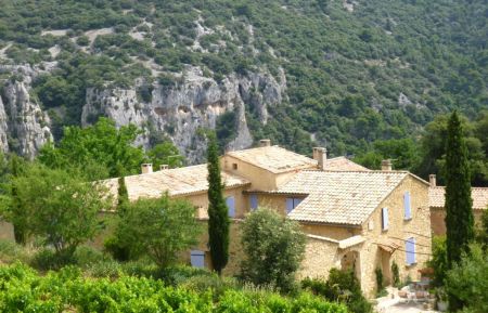 G&icirc;te n&deg;84G2962 Suzette - Vaucluse - photo