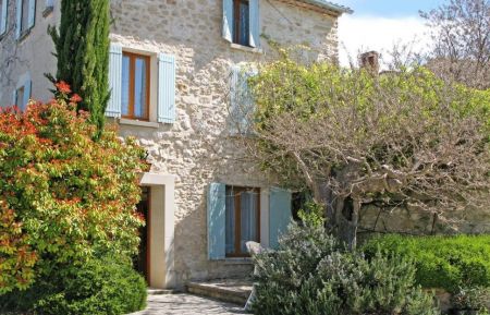 G&icirc;te n&deg;84G3719 Malemort-du-Comtat - Vaucluse - photo