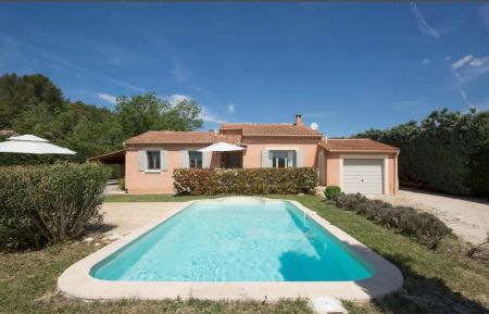 G&icirc;te n&deg;84G3612 Saint-Saturnin-l&egrave;s-Apt - Vaucluse - photo
