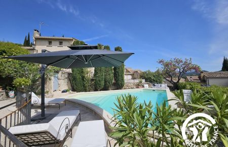 G&icirc;te n&deg;84G3750 Roaix - Vaucluse - photo