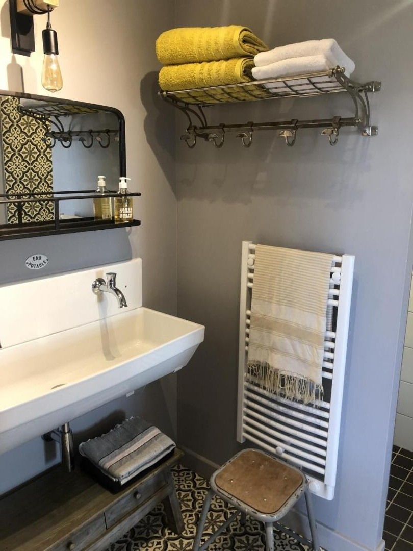 Le lavabo des écoliers,à chacun ses souvenirs... photo 3