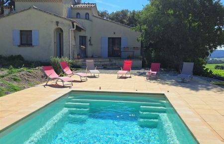 G&icirc;te n&deg;84G4213 Mondragon - Vaucluse - photo