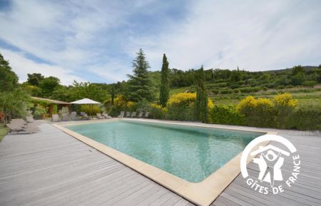 G&icirc;te n&deg;84G3644 M&eacute;thamis - Vaucluse - photo