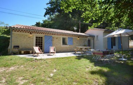 G&icirc;te n&deg;84G2142 Gigondas - Vaucluse - photo