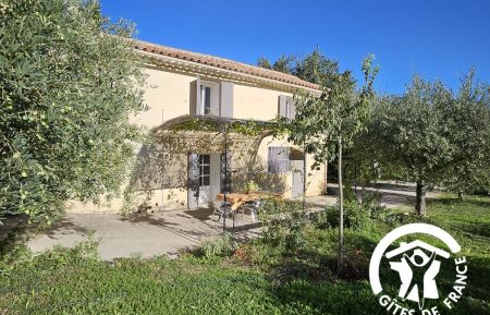 G&icirc;te n&deg;84G2274 Malemort-du-Comtat - Vaucluse - photo