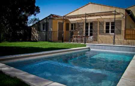 G&icirc;te n&deg;84G2954 Loriol-du-Comtat - Vaucluse - photo