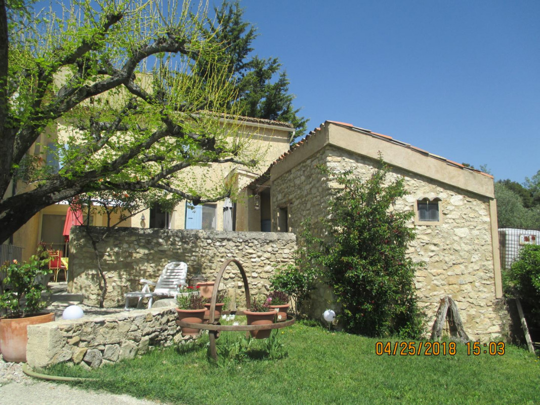 photo 0