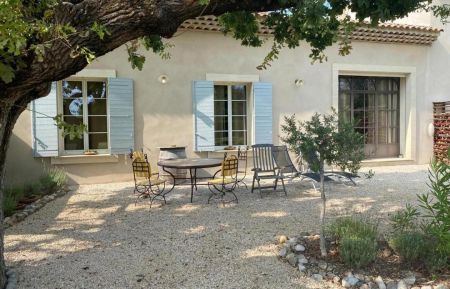G&icirc;te n&deg;84G4305 Sarrians - Vaucluse - Terrasse du g&icirc;te