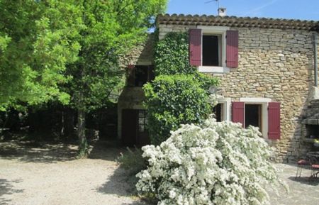G&icirc;te n&deg;84G2842 M&eacute;nerbes - Vaucluse - Vue ensemble